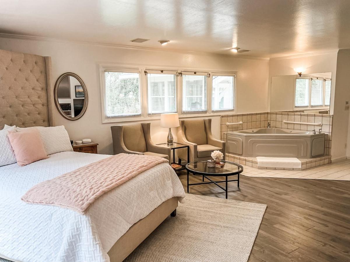Stahlecker House Inn Napa Room photo