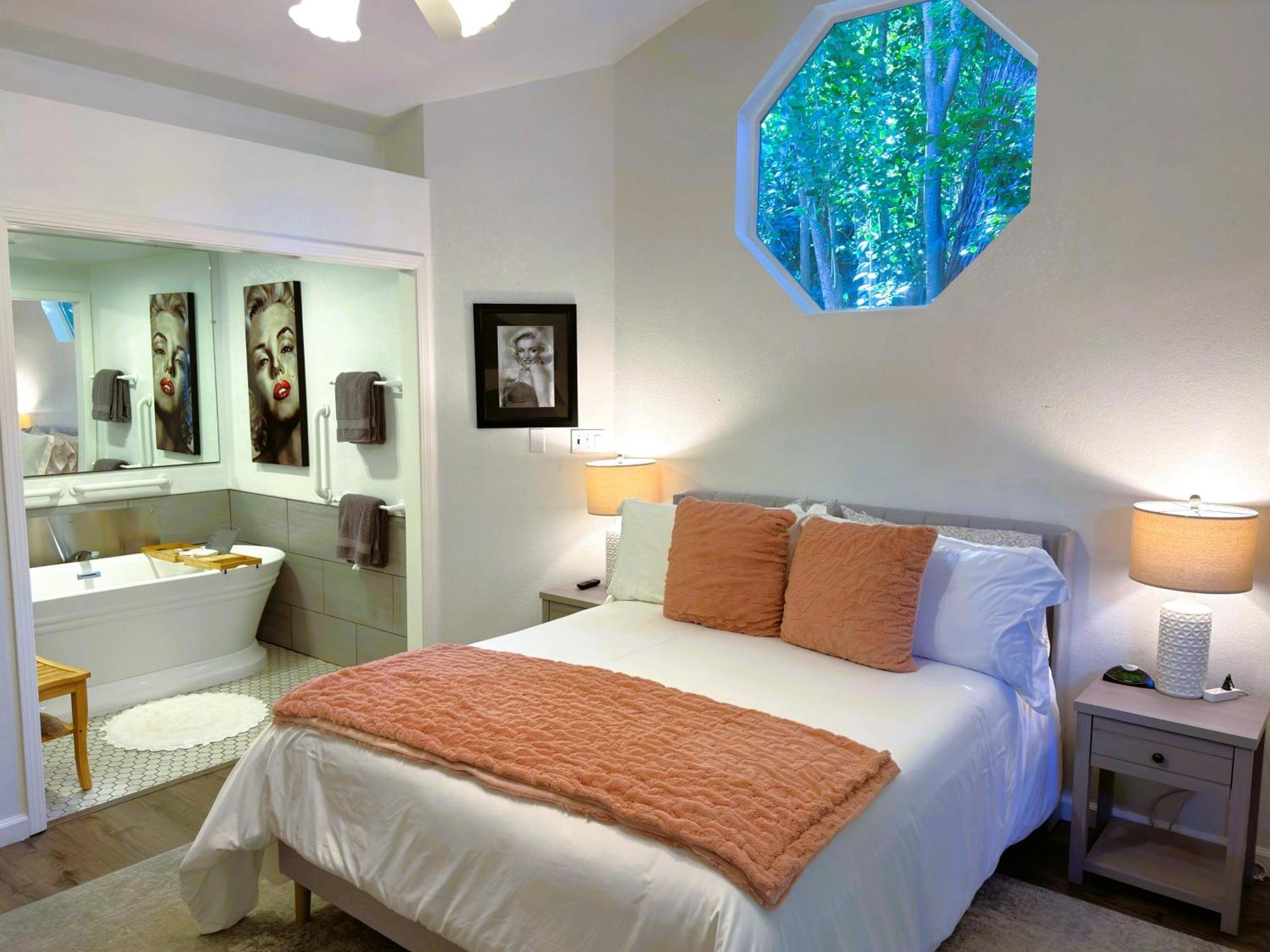Stahlecker House Inn Napa Room photo